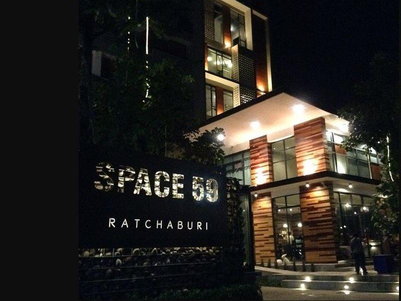 สเปซ 59 โฮเท็ล โรงแรม Ratchaburi